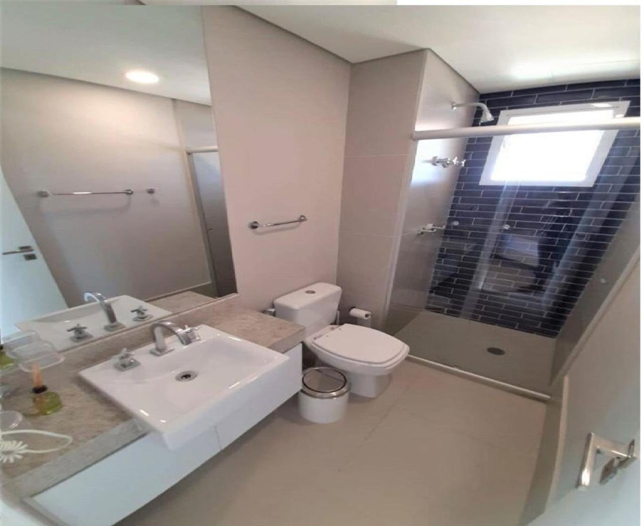 Apto Top Com Vista Pro Mar Em Condominio Completo Em Frente A Praia! * Santos (Sao Paulo)