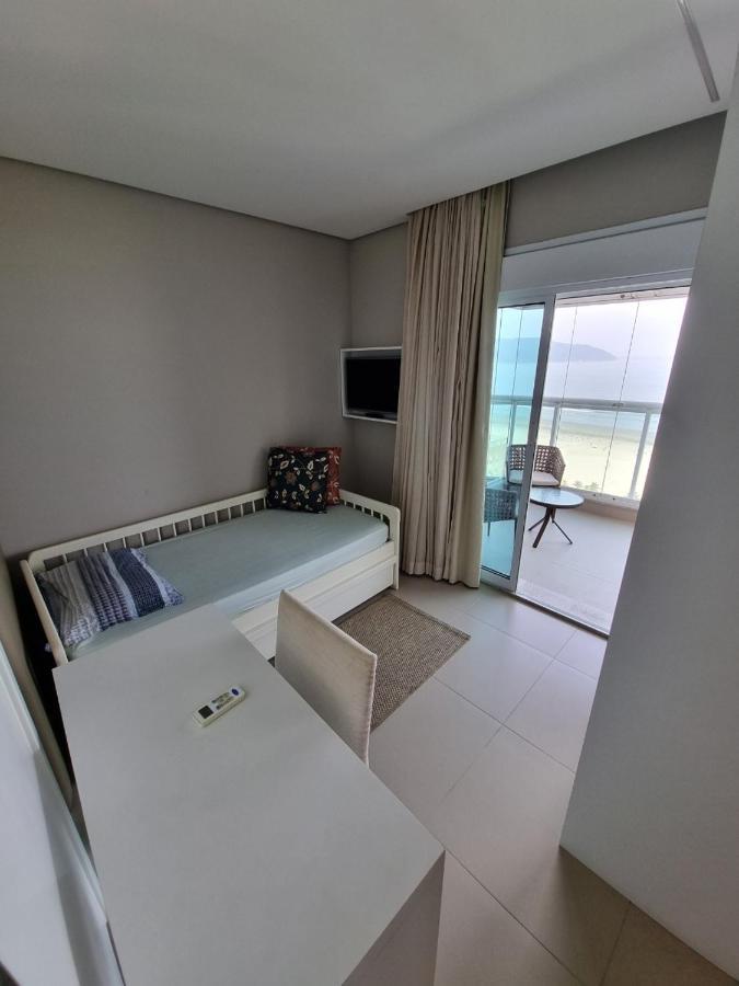 Apartamento Apto Top Com Vista Pro Mar Em Condomínio Completo Em Frente à Praia! *